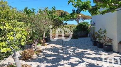 House 6 rooms of 116 m² in CARNON PLAGE (34280)
