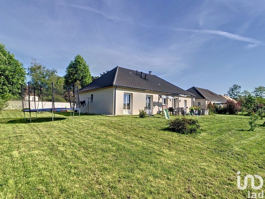 Maison 5 pièces de 99 m² à Villeneuve-la-Dondagre (89150)