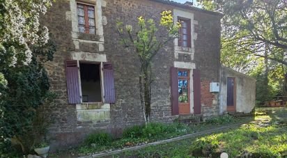 House 4 rooms of 114 m² in L'Hermenault (85570)