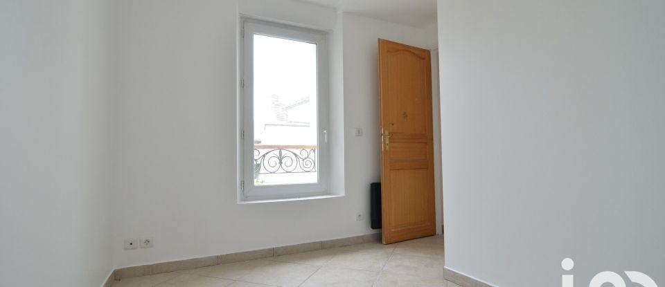 Triplex 4 rooms of 72 m² in Vaux-sur-Seine (78740)