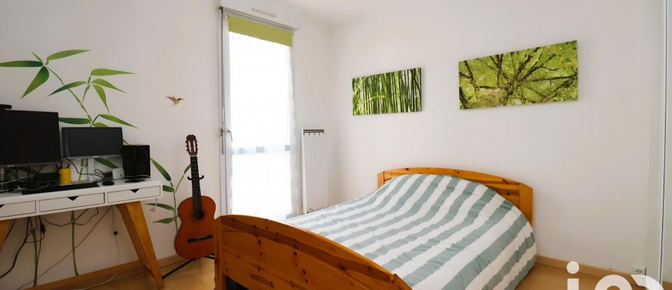 Appartement 3 pièces de 73 m² à Clamart (92140)