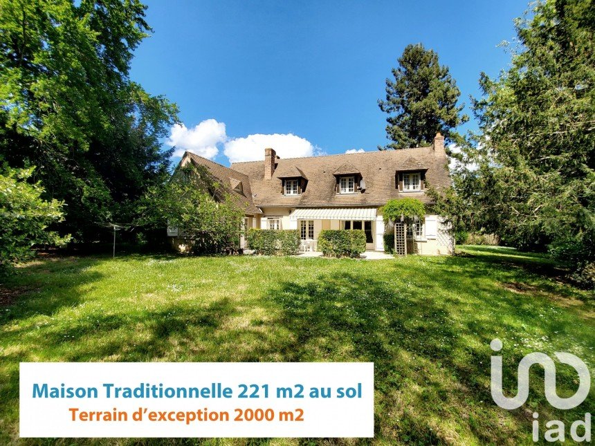 Maison traditionnelle 7 pièces de 221 m² à Véretz (37270)