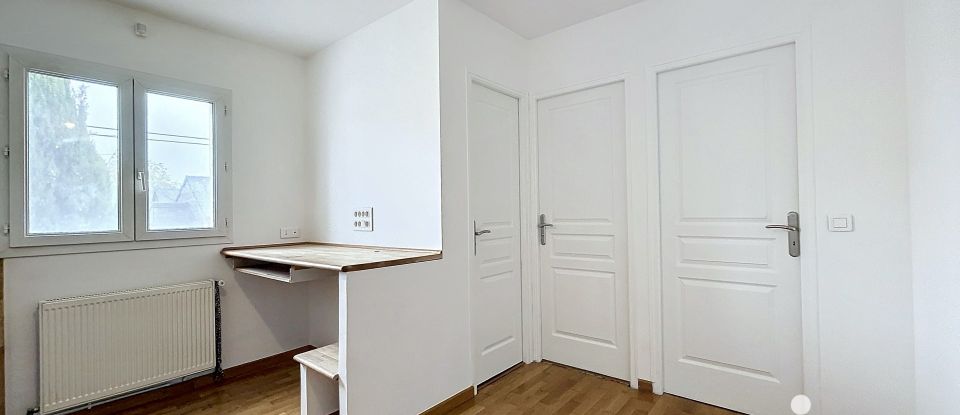Maison traditionnelle 5 pièces de 107 m² à Pontault-Combault (77340)
