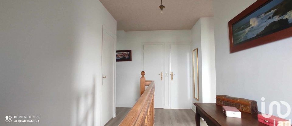 House 8 rooms of 113 m² in Pleudaniel (22740)