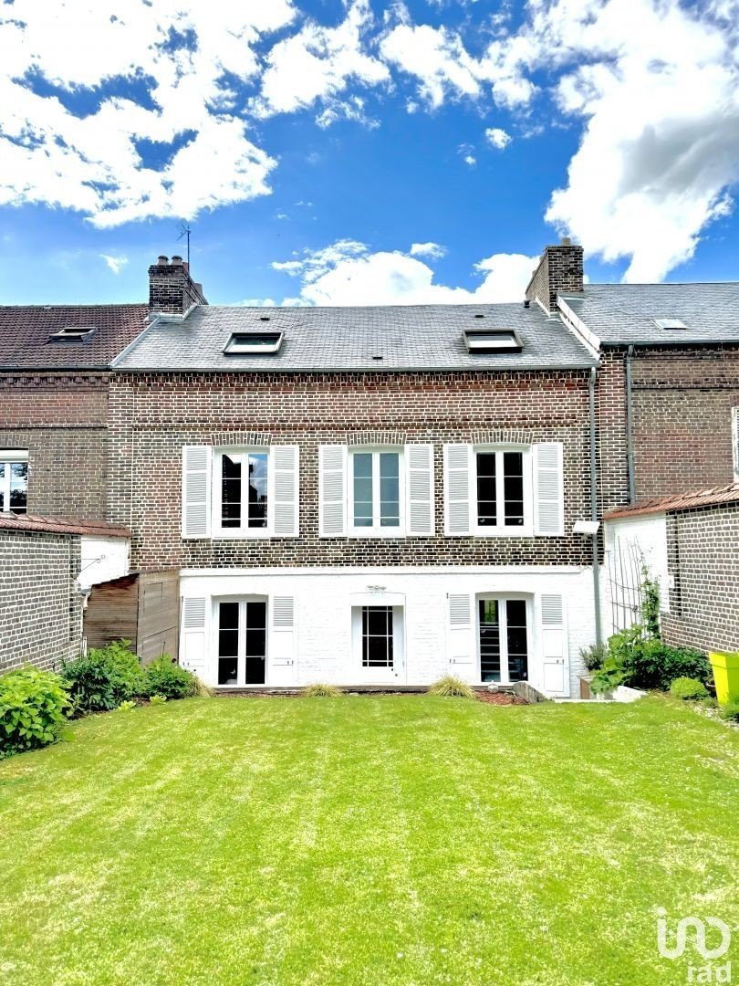 Maison 9 pièces de 184 m² à Beauvais (60000)