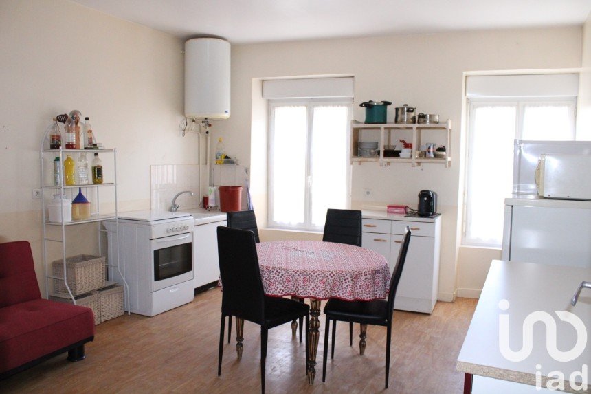 Apartment 3 rooms of 41 m² in Pradelles (43420)