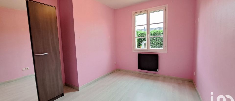 House 6 rooms of 104 m² in Bonnard (89400)
