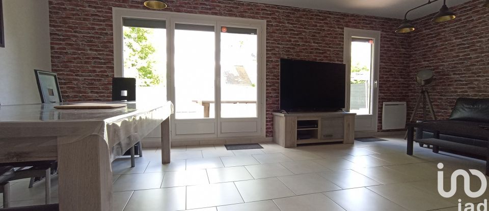 House 6 rooms of 120 m² in Chinon (37500)