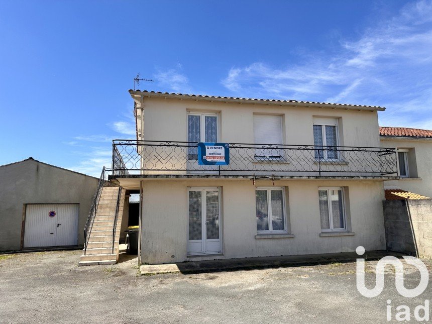 Town house 8 rooms of 165 m² in Longeville-sur-Mer (85560)