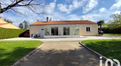 Traditional house 5 rooms of 94 m² in Saint-Léger-les-Vignes (44710)