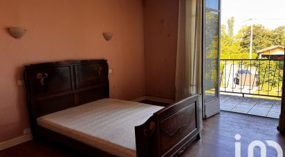 Traditional house 7 rooms of 131 m² in Montauban (82000)