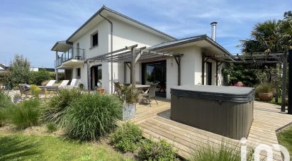 House 7 rooms of 168 m² in Pléneuf-Val-André (22370)