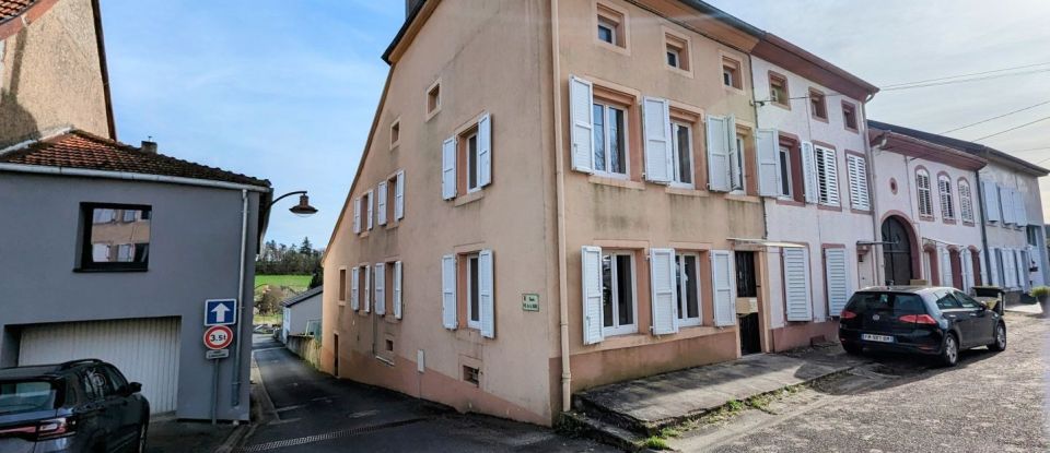 House 7 rooms of 128 m² in Lorquin (57790)