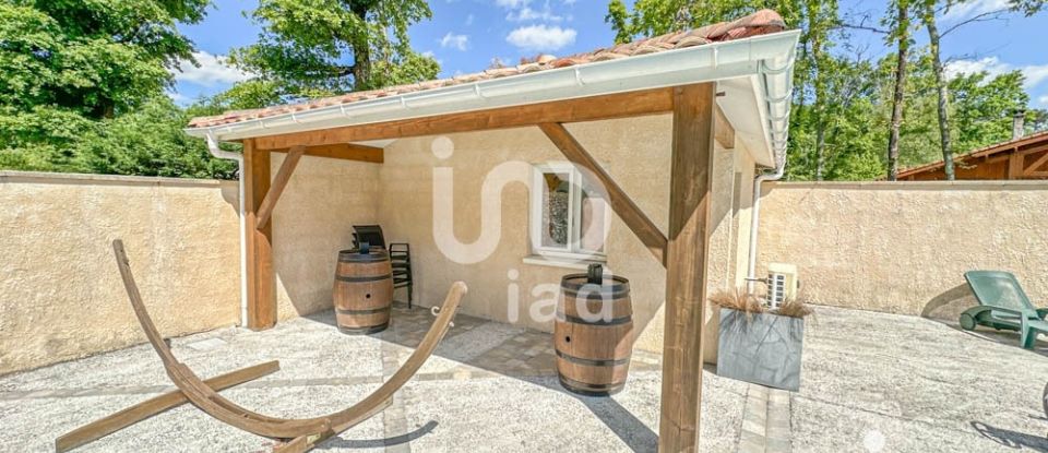 Traditional house 7 rooms of 146 m² in Le Pian-Médoc (33290)