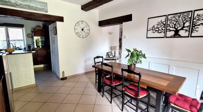 Farm 5 rooms of 179 m² in Wandignies-Hamage (59870)