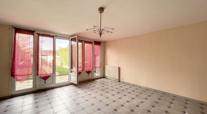 House 5 rooms of 100 m² in Élancourt (78990)