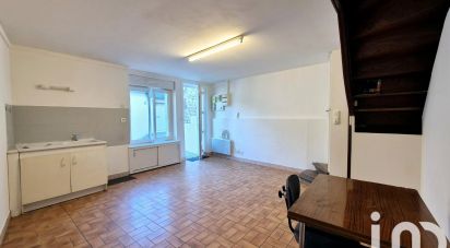 House 3 rooms of 45 m² in Saint-James (50240)