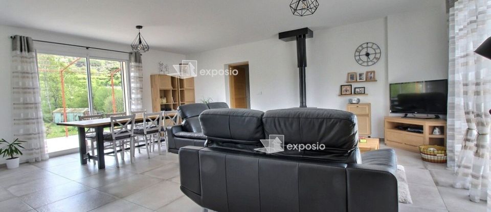 House 4 rooms of 105 m² in Lachau (26560)