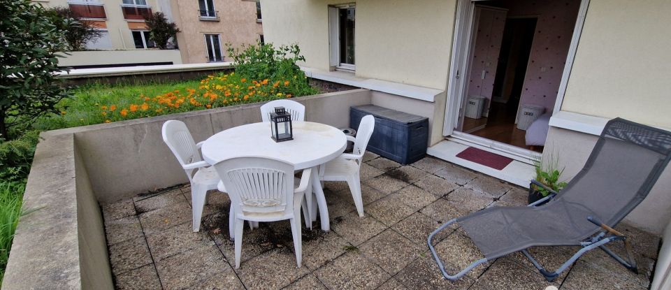 Apartment 2 rooms of 38 m² in Alfortville (94140)