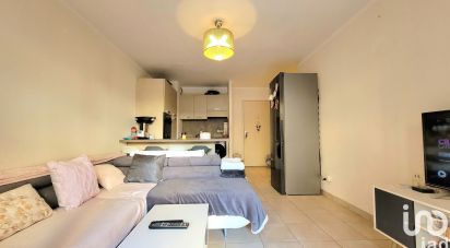 Appartement 2 pièces de 42 m² à Saint-André-de-la-Roche (06730)