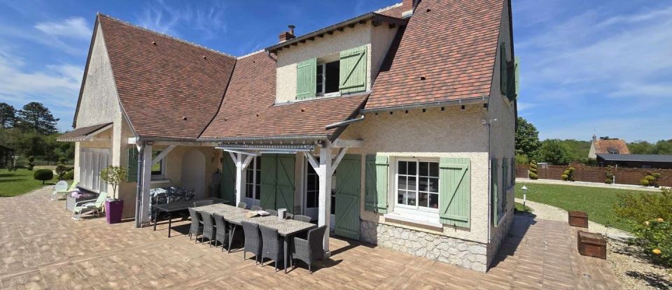 House 7 rooms of 209 m² in Coulmiers (45130)