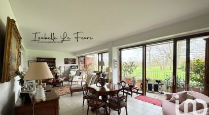 Apartment 4 rooms of 118 m² in Le Coudray-Montceaux (91830)