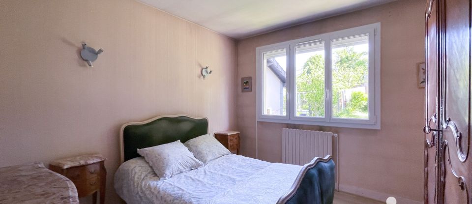 Maison 8 pièces de 166 m² à Sucy-en-Brie (94370)