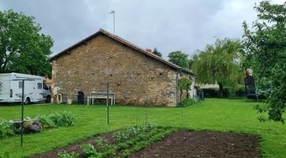 Maison traditionnelle 7 pièces de 198 m² à Sainte-Hermine (85210)