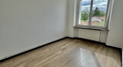 Appartement 5 pièces de 115 m² à Creutzwald (57150)