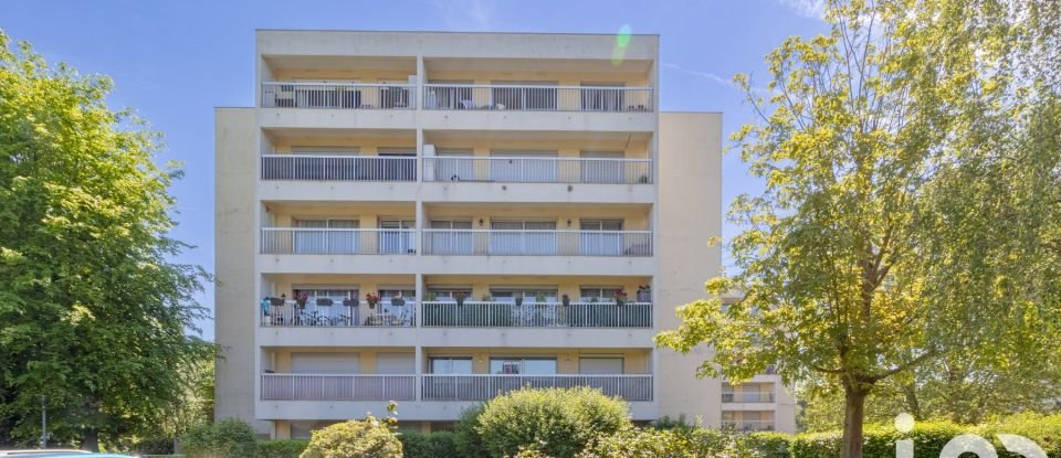 Apartment 4 rooms of 83 m² in Chennevières-sur-Marne (94430)