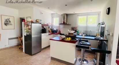 House 5 rooms of 108 m² in Forcalqueiret (83136)