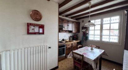 House 6 rooms of 135 m² in Le Magny (36400)