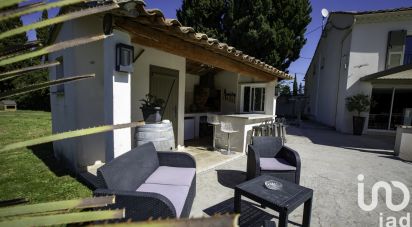House 10 rooms of 250 m² in Travaillan (84850)