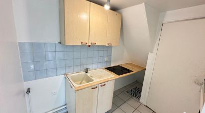 Appartement 1 pièce de 25 m² à Corbeil-Essonnes (91100)