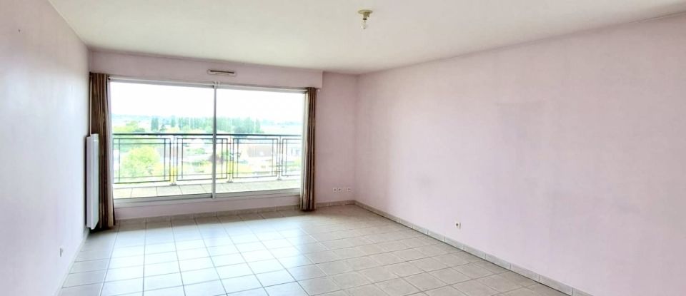 Apartment 3 rooms of 77 m² in Roncq (59223)