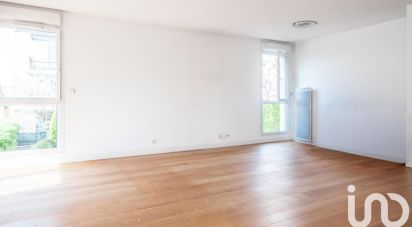 Apartment 3 rooms of 82 m² in Massy (91300)