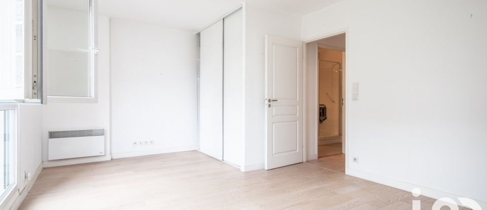 Apartment 3 rooms of 82 m² in Massy (91300)