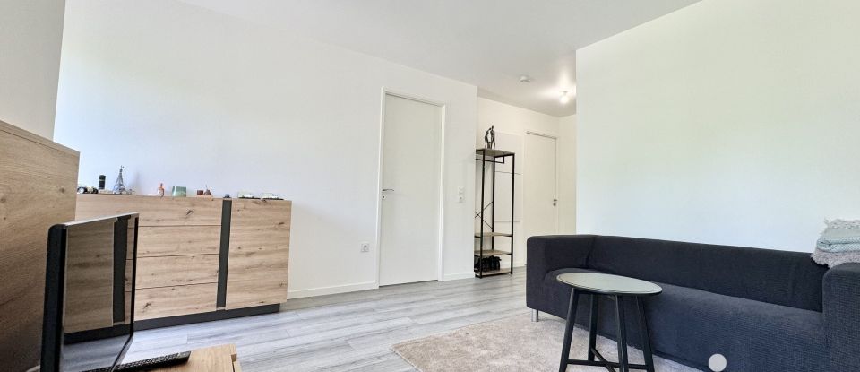 Apartment 2 rooms of 43 m² in Massy (91300)