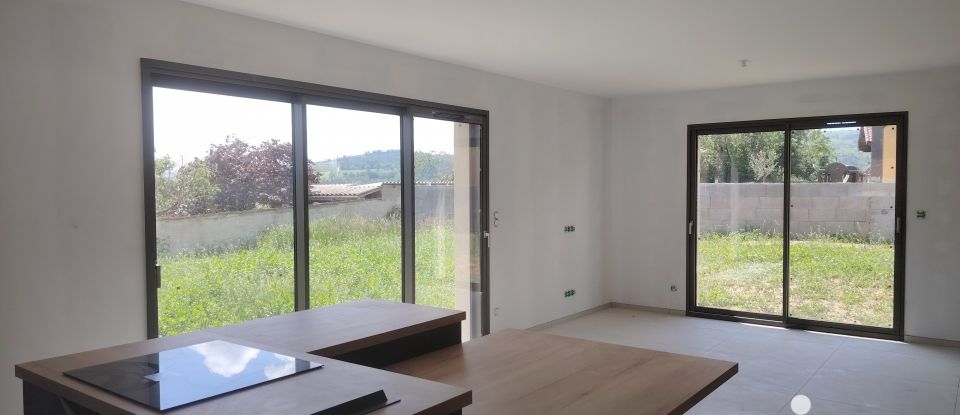 House 4 rooms of 121 m² in Lézigneux (42600)