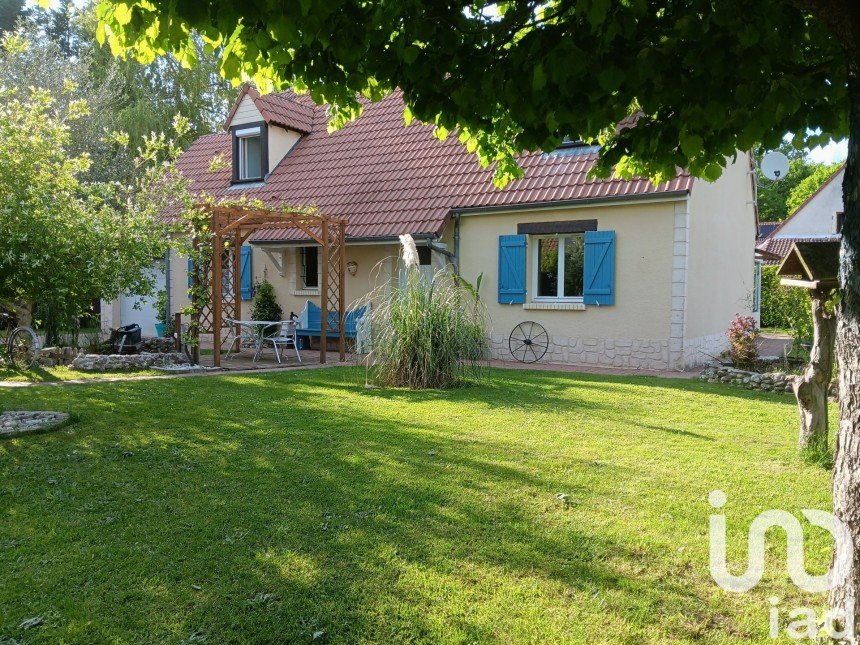 House 6 rooms of 131 m² in Muzy (27650)