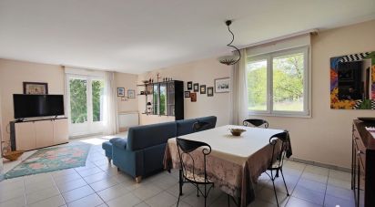 Maison 4 pièces de 120 m² à Hombourg-Haut (57470)