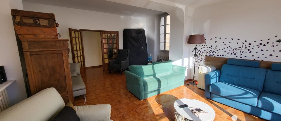 Town house 7 rooms of 161 m² in Les Arcs (83460)