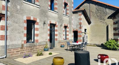 House 5 rooms of 120 m² in Lys-Haut-Layon (49310)