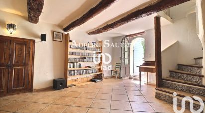 Country house 5 rooms of 130 m² in Saint-Cyr-sur-Mer (83270)