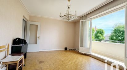 Appartement 3 pièces de 60 m² à Villejuif (94800)