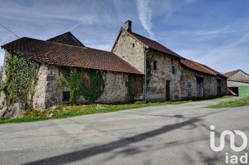 Maison de campagne 2 pièces de 90 m² à Saint-Léger-le-Guérétois (23000)