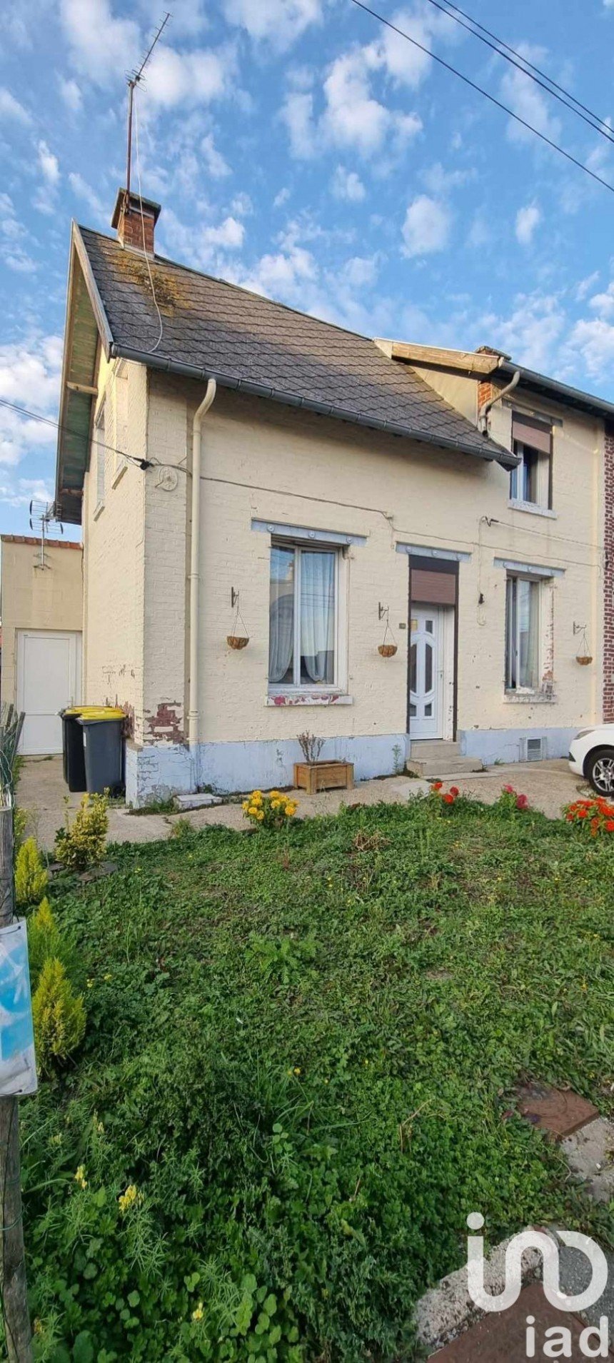 House 5 rooms of 85 m² in Isbergues (62330)