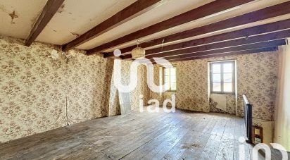 Maison 3 pièces de 69 m² à Châtignac (16480)