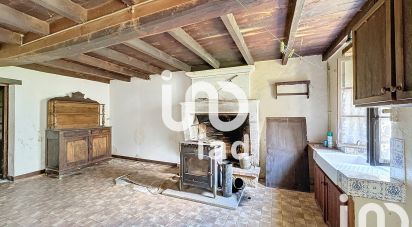 House 3 rooms of 69 m² in Châtignac (16480)