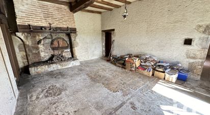 Traditional house 4 rooms of 100 m² in Varennes-sur-Tèche (03220)